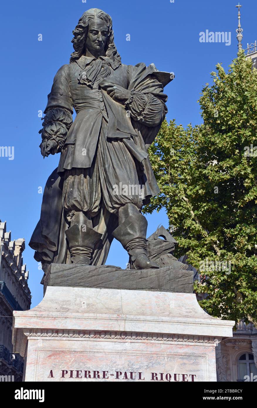 Bronzestatue von Pierre-Paul Riquet, Ingenieur des Canal du Midi, bringt großen Reichtum in die Stadt Béziers, Frankreich, Bildhauer Pierre-Jean David Stockfoto