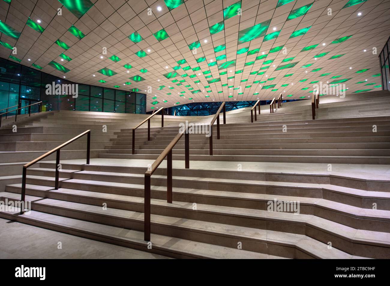Ein Blick auf Riad's King Abdullah Financial District, Saudi-Arabien am 16. Oktober 2022 während des Noor Riad Festivals 2022. Foto: Manon Duclos/ABACAPRESS.COM Credit: Abaca Press/Alamy Live News Stockfoto