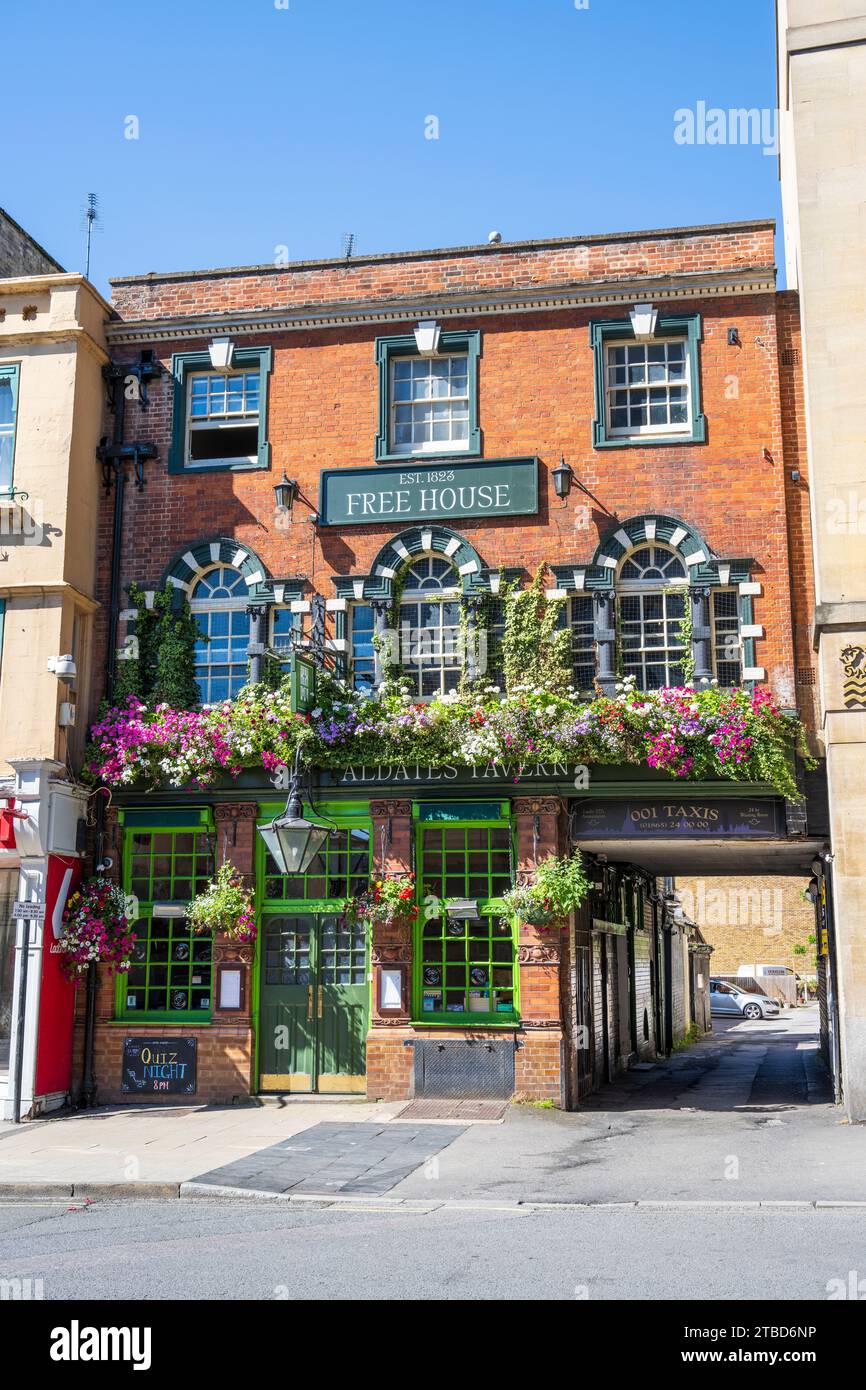 St Aldates Tavern auf St Aldate’s (A420) im Stadtzentrum von Oxford, Oxfordshire, England, Großbritannien Stockfoto