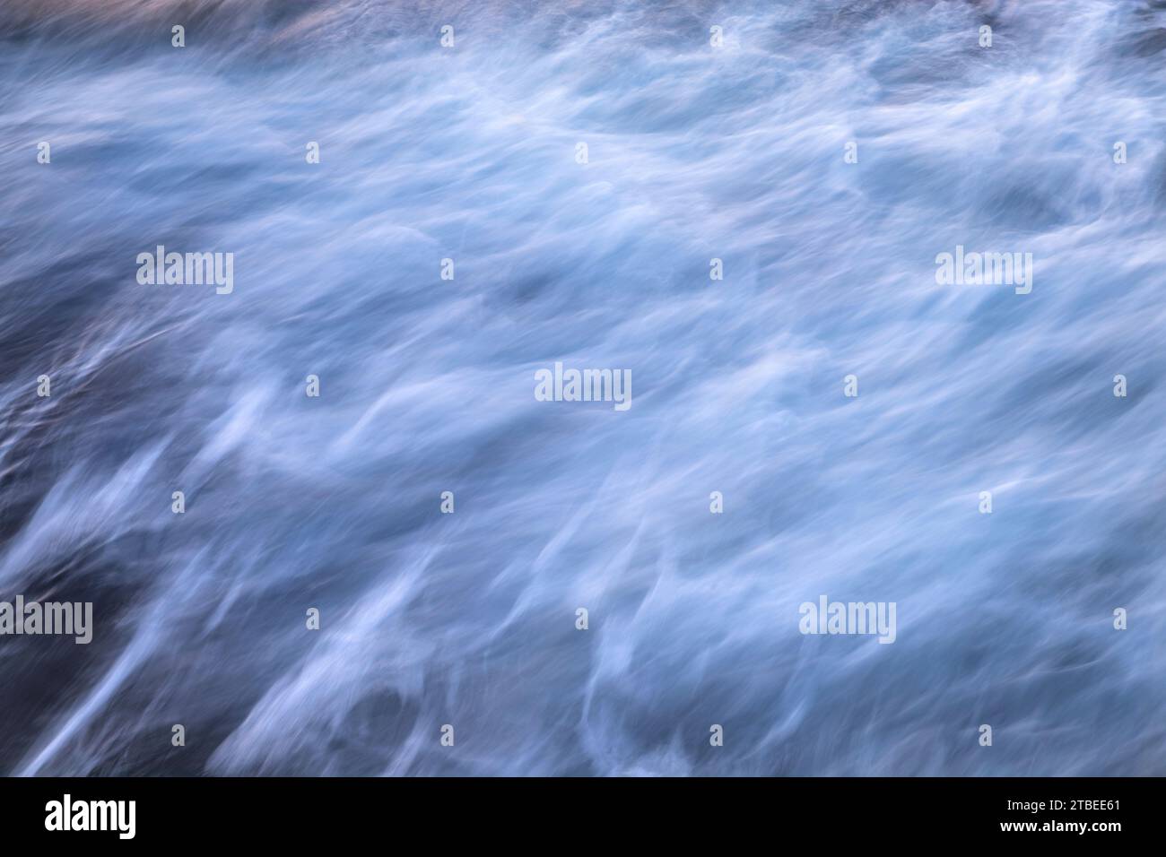 Abstraktes Foto der Ebbe und Strömung des Meeres Stockfoto