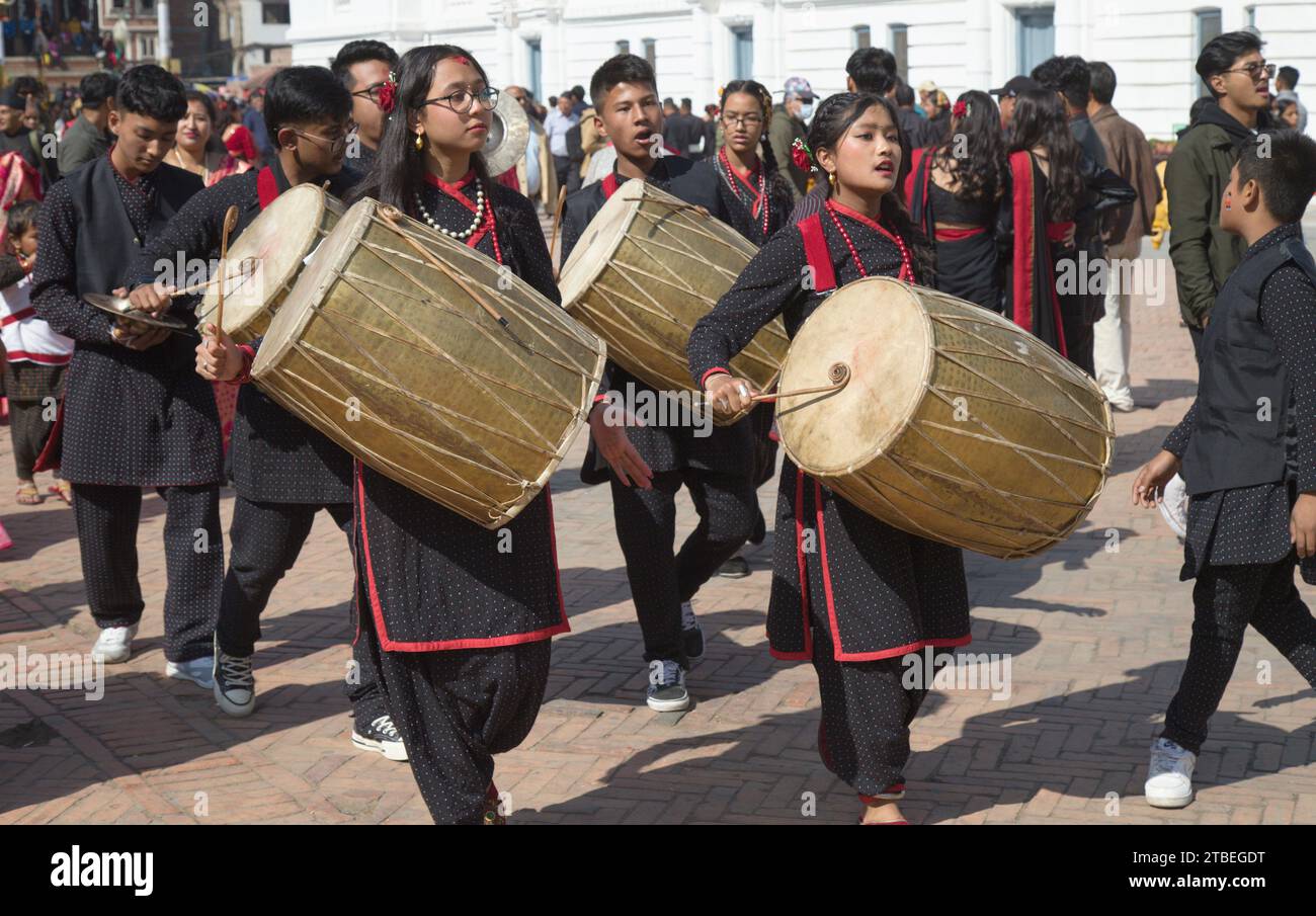 Nepal, Kathmandu, Tihar Festival, Schlagzeuger, Musiker, Prozession, Stockfoto