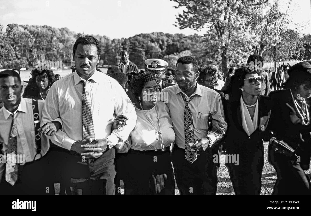 Jesse Jackson nimmt an der Beerdigung von Ralph Abernathy in Atlanta, Ga. 1990 Teil Stockfoto