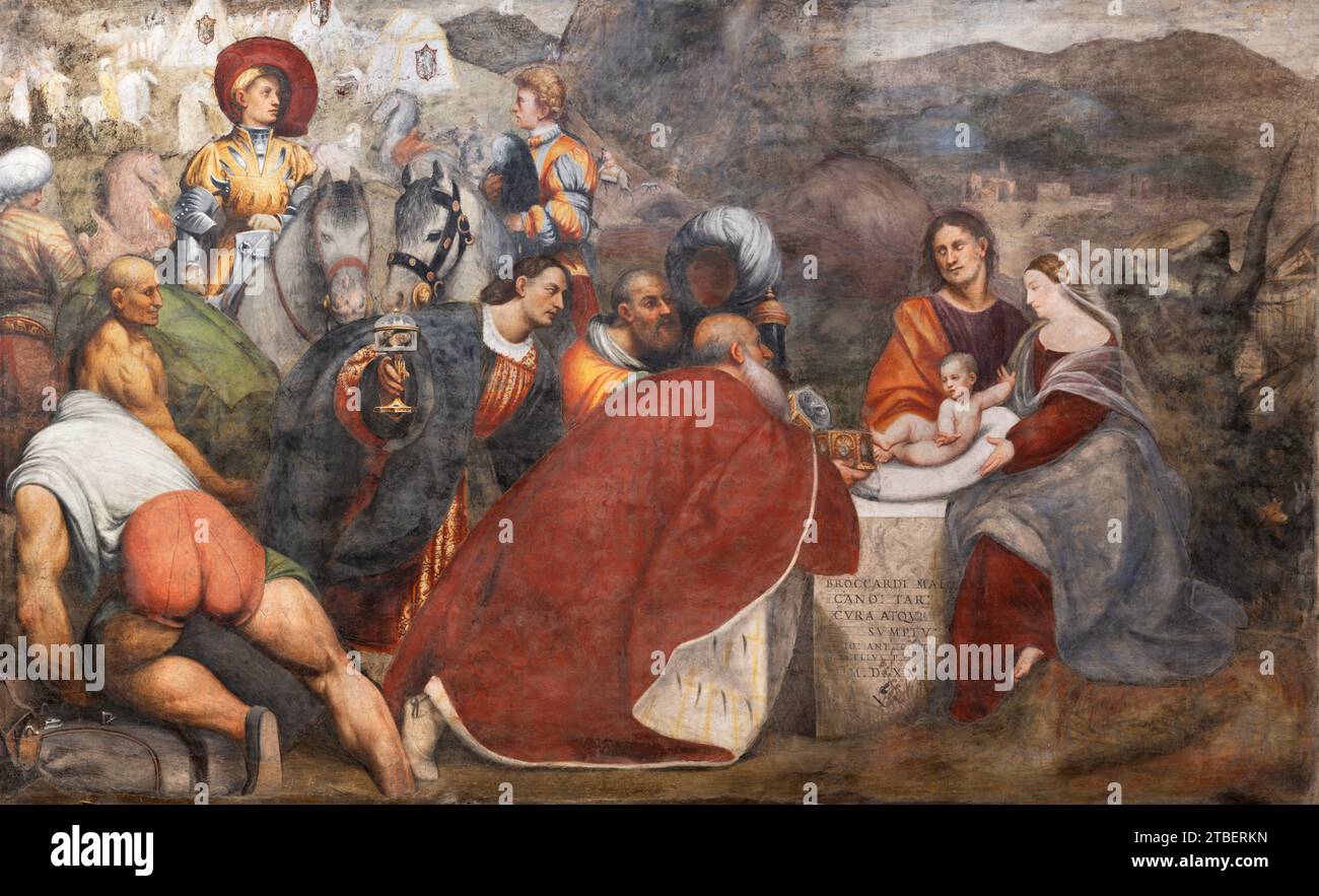 TREVISO, ITALIEN - 8. NOVEMBER 2023: Das Renaissance-Fresko der drei Könige in der Kathedrale von Giovanni Antonio de Sacchis - Pordenone (1520). Stockfoto