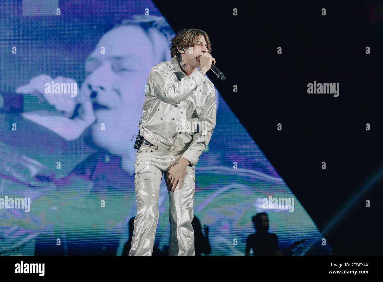 Irama & Rkomi leben im Mediolanum Forum Assago Stockfoto