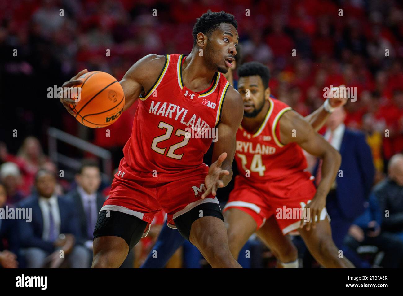 College Park, MD, USA. Dezember 2023. Jordan Geronimo (22) spielt im NCAA-Basketballspiel zwischen den Penn State Nittany Lions und den Maryland Terrapins im Xfinity Center in College Park, MD. Reggie Hildred/CSM (Bild: © Reggie Hildred/Cal Sport Media). Quelle: csm/Alamy Live News Stockfoto