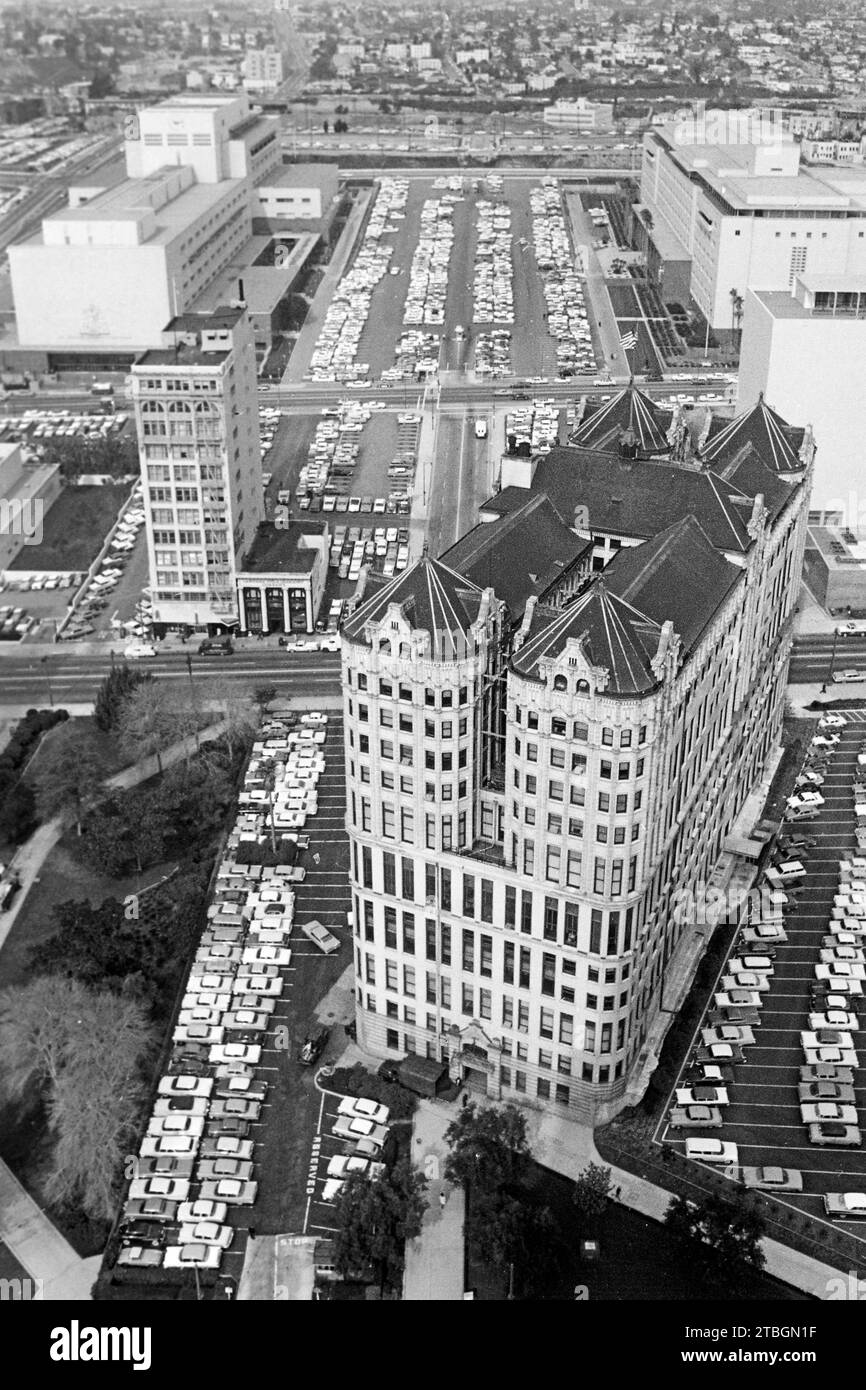 Das ehemalige Standesamt von Los Angeles, erbaut 1911 und abgerissen 1973, Los Angeles 1962. Die ehemalige Los Angeles County Hall of Records, 1911 erbaut und 1973 abgerissen, Los Angeles 1962. Stockfoto