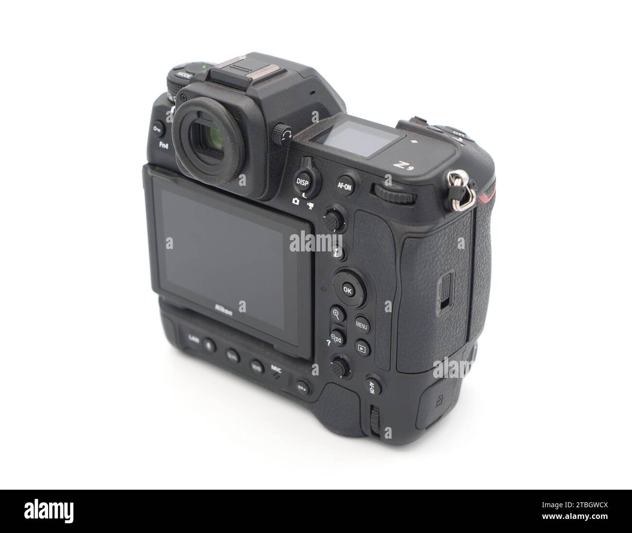 Nikon Z9 spiegelloser professioneller Kameraausschnitt isoliert auf weißem Hintergrund Stockfoto