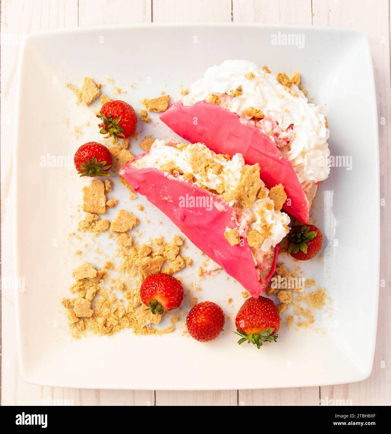 Erdbeerdessert Tacos Stockfoto