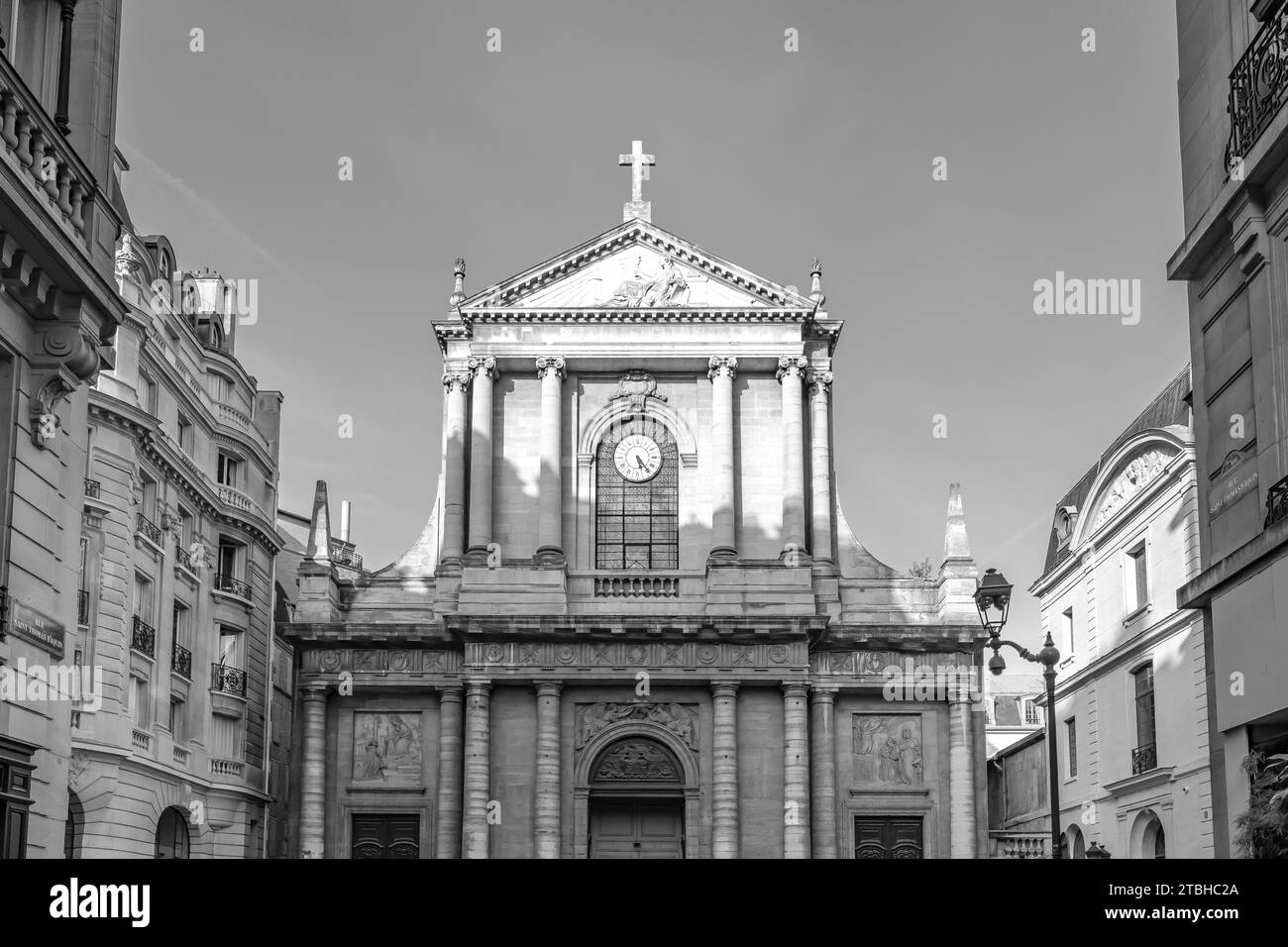 Paris, Frankreich - 8. Oktober 2023 : Blick auf die römisch-katholische Kirche Saint-Thomas-d’Aquin in Paris Frankreich Stockfoto