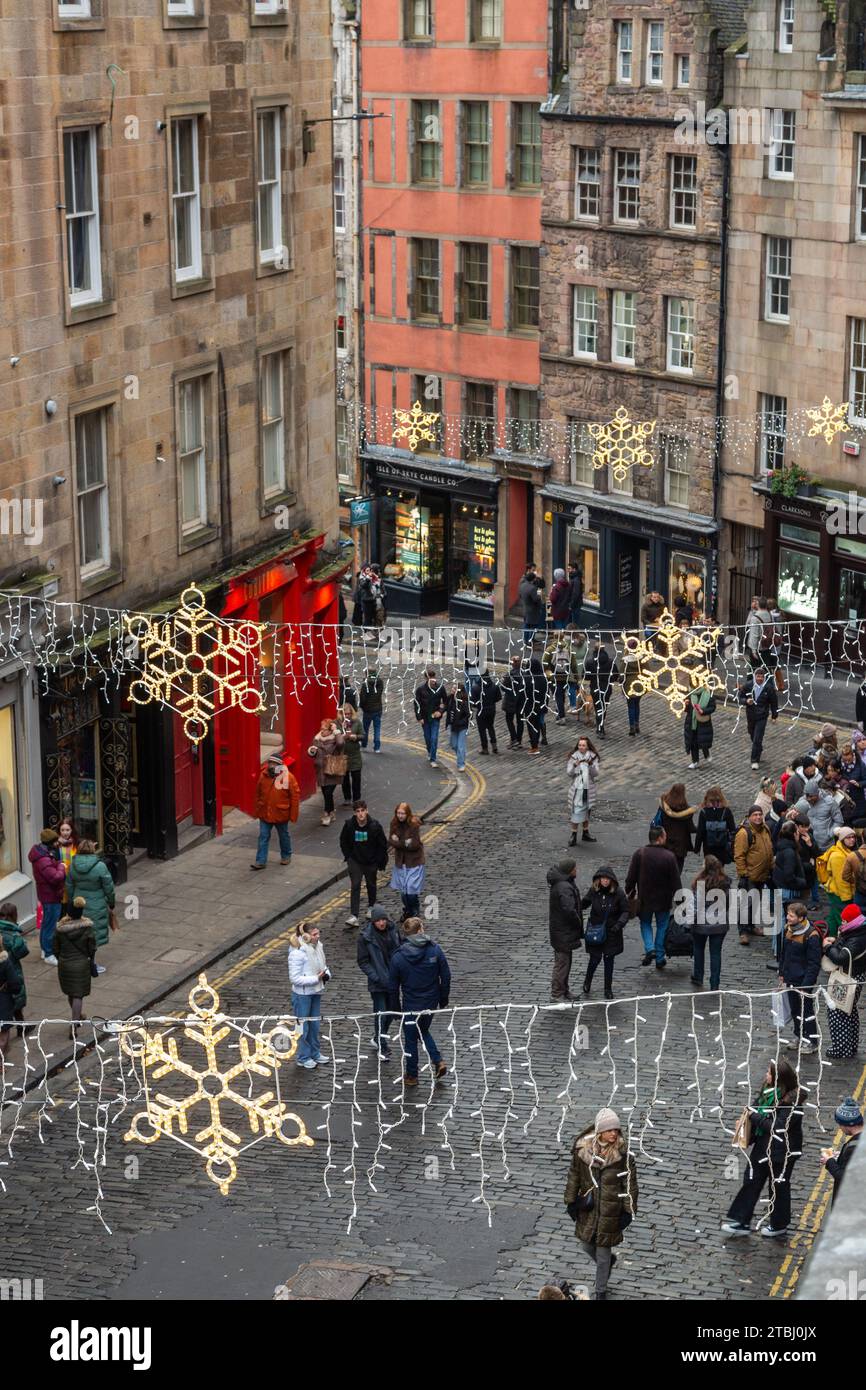 Weihnachtsdekoration in West Bow Edinburgh Stockfoto