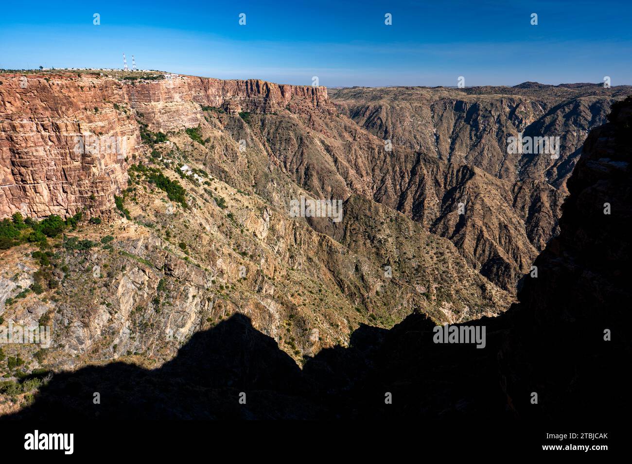 Die Asir Mountains vom Aussichtspunkt Habala (Al-Habalah), eines der beliebtesten Reiseziele in Saudi-Arabien. Stockfoto