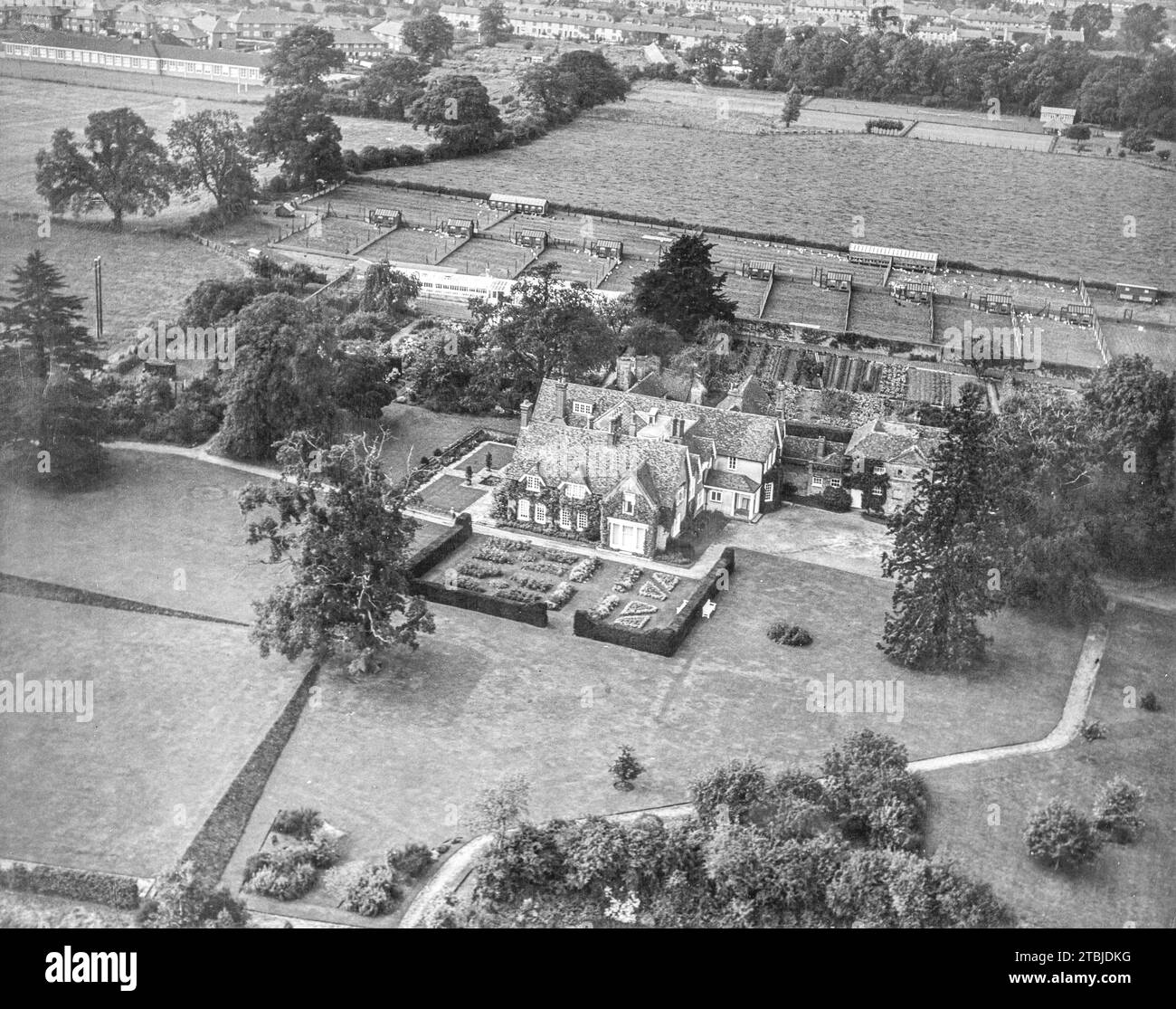 Luftaufnahme des Moles Farm House und seines Anwesens in der Nähe von Ware, Herts. Aufgenommen im Jahr 1938 Stockfoto
