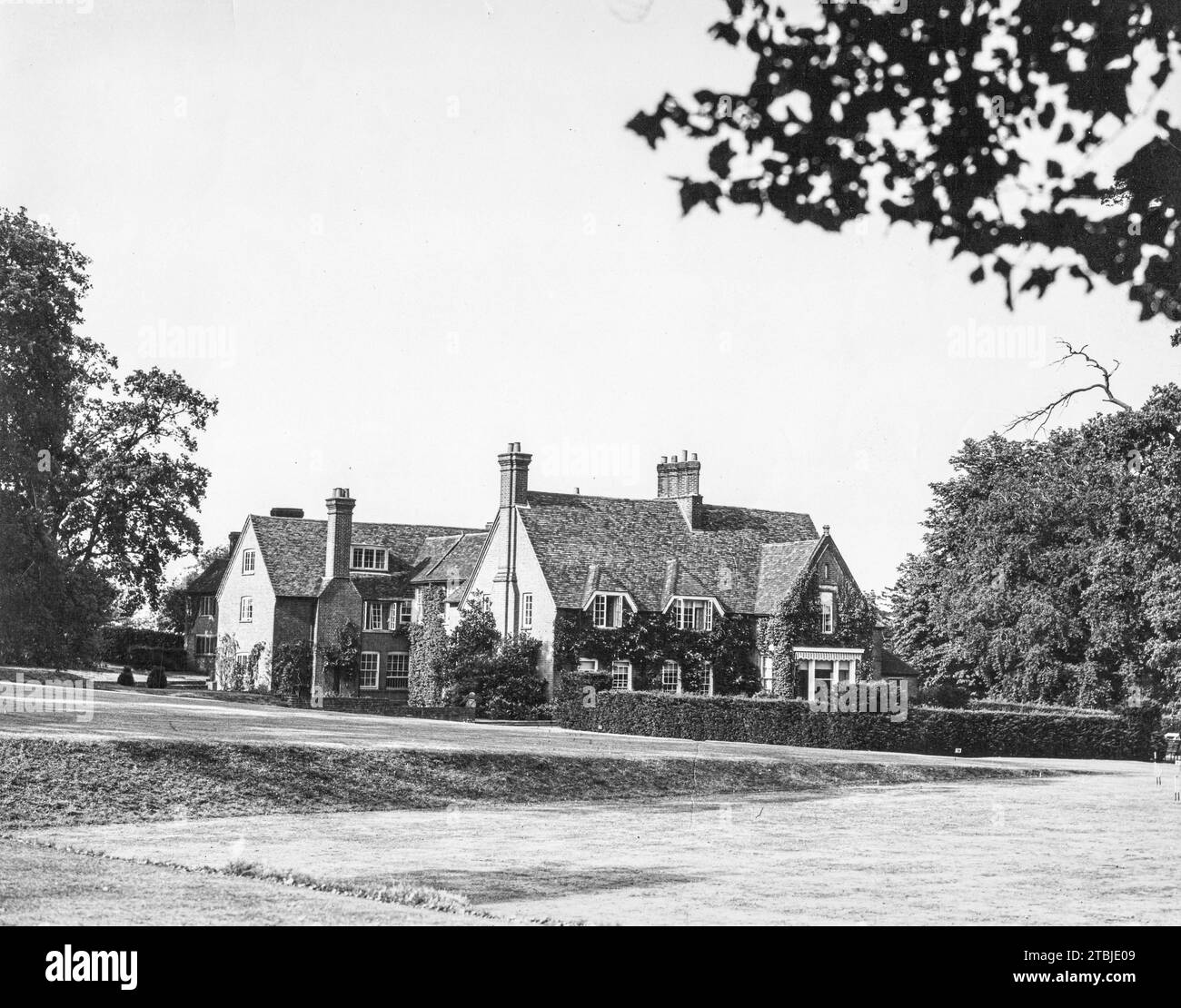 Blick auf das Haupthaus auf der Moles Farm in der Nähe von Ware, Herts. Aufgenommen im Jahr 1944 Stockfoto
