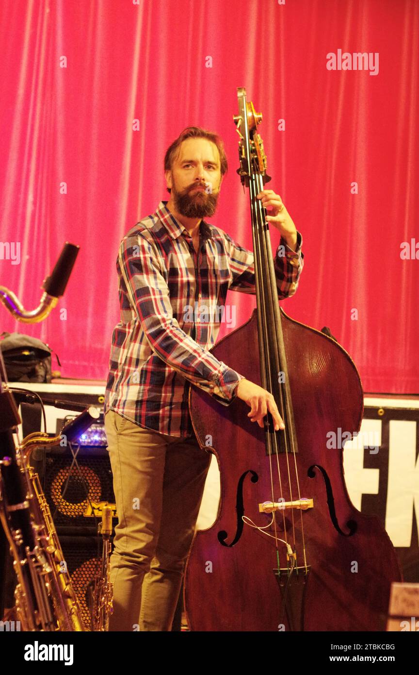 Matt Ridley, Darius Brubeck Quartet, Battle Jazz Festival, Battle, East Sussex, Juli 2023. Stockfoto