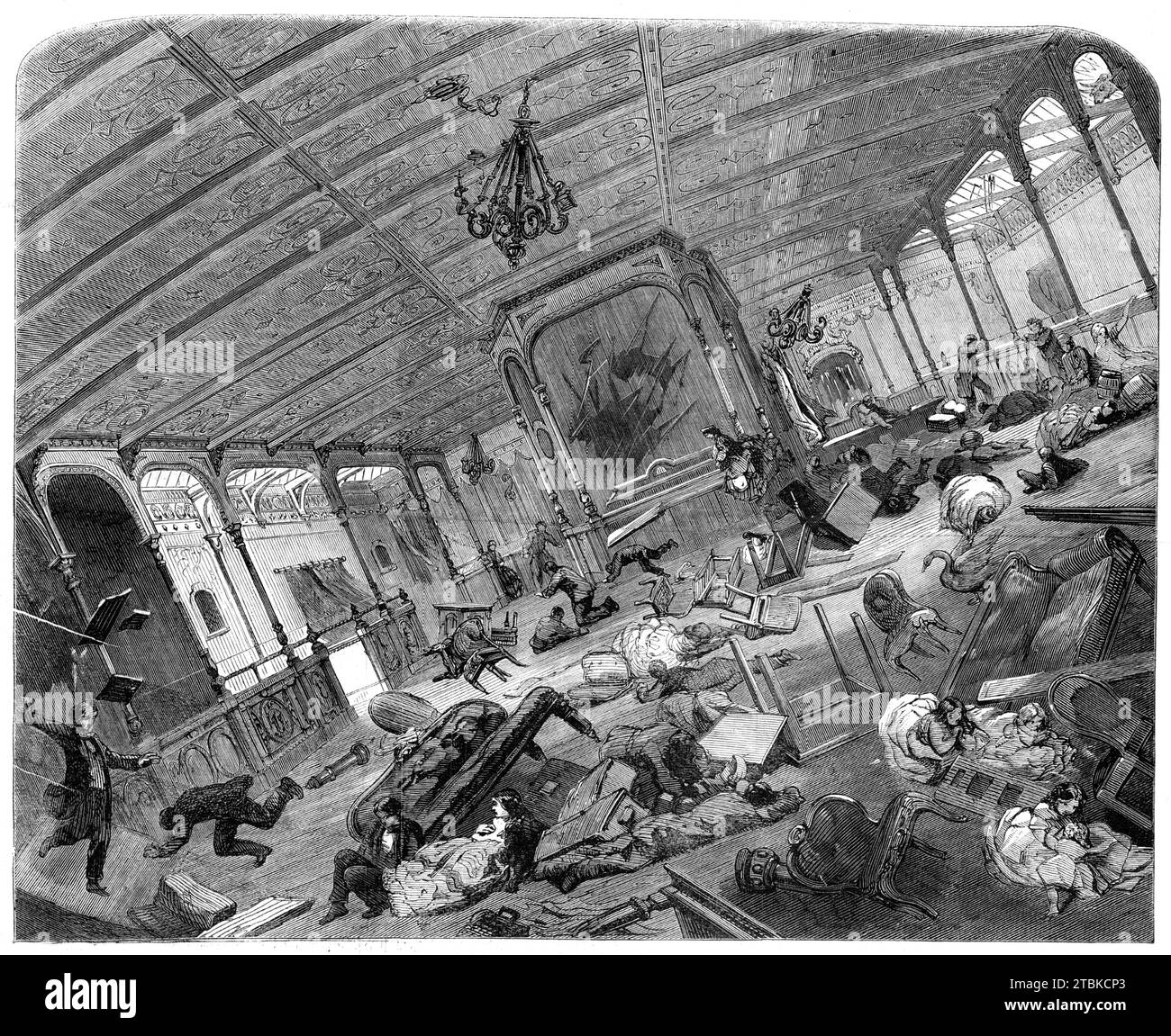 The Disaster to the Great Eastern: state of her Grand Saloon during the Org, 1861. Gravur auf der Grundlage einer Skizze, die von einem Passagier an Bord der „Great Eastern“ während der tückischen Überquerung des Atlantiks im September 1861 gezeichnet wurde. Nachdem sie Liverpool verlassen hatte, geriet sie vor Südwesten Irlands in schlechtes Wetter und das Ruder wurde gerissen. Provisorische Reparaturen ermöglichten es schließlich, einige Tage später nach Queenstown zurückzukehren. Aus Illustrated London News, 1861. Stockfoto