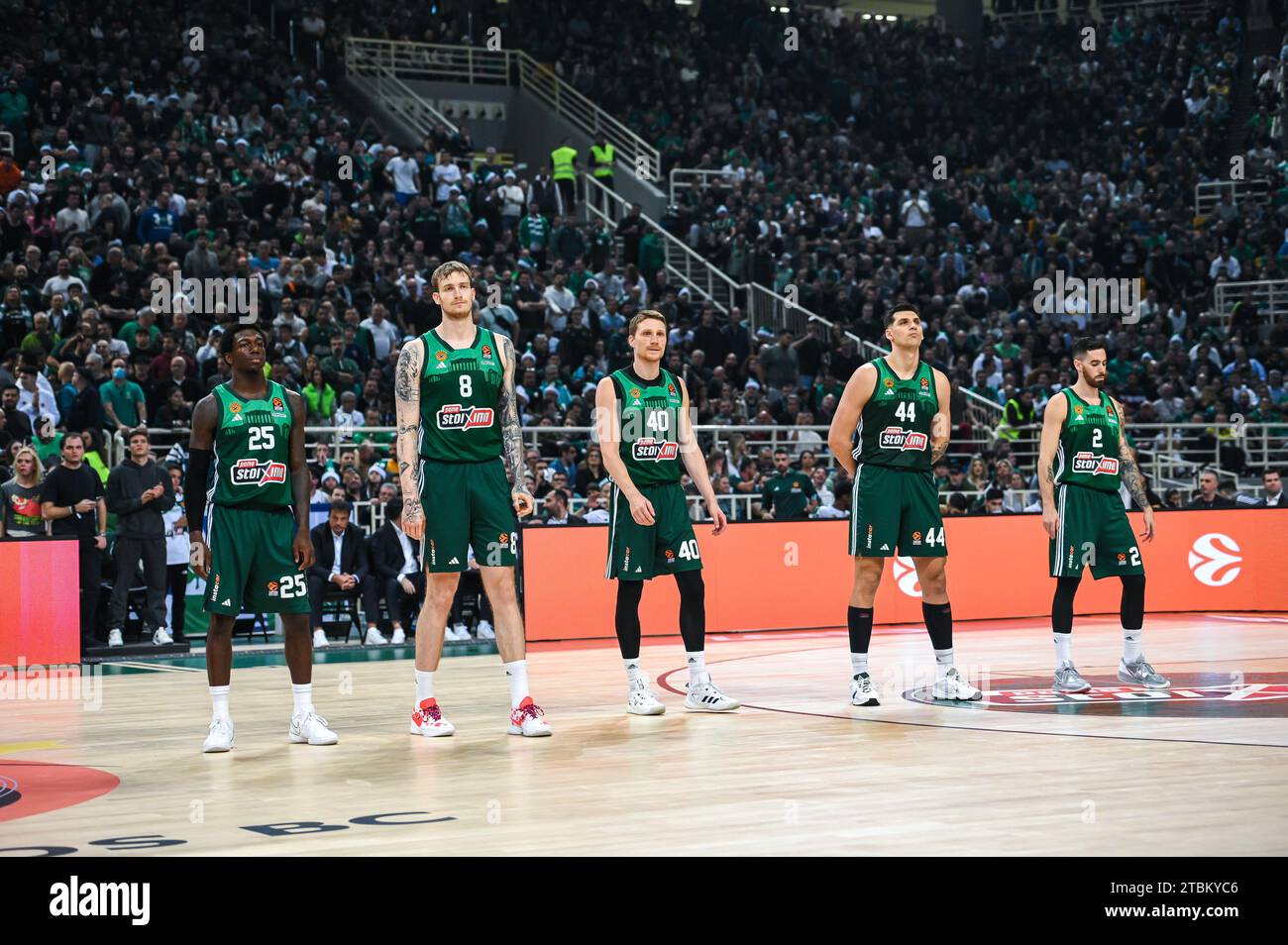 Athen, Lombardei, Griechenland. Dezember 2023. Panathinaikos AKTOR Athen während der Euroleague, Runde 13, Spiel zwischen Panathinaikos AKTOR Athen und Real Madrid in der OAKA Altion Arena am 7. Dezember 2023 in Athen, Griechenland. (Kreditbild: © Stefanos Kyriazis/ZUMA Press Wire) NUR REDAKTIONELLE VERWENDUNG! Nicht für kommerzielle ZWECKE! Stockfoto