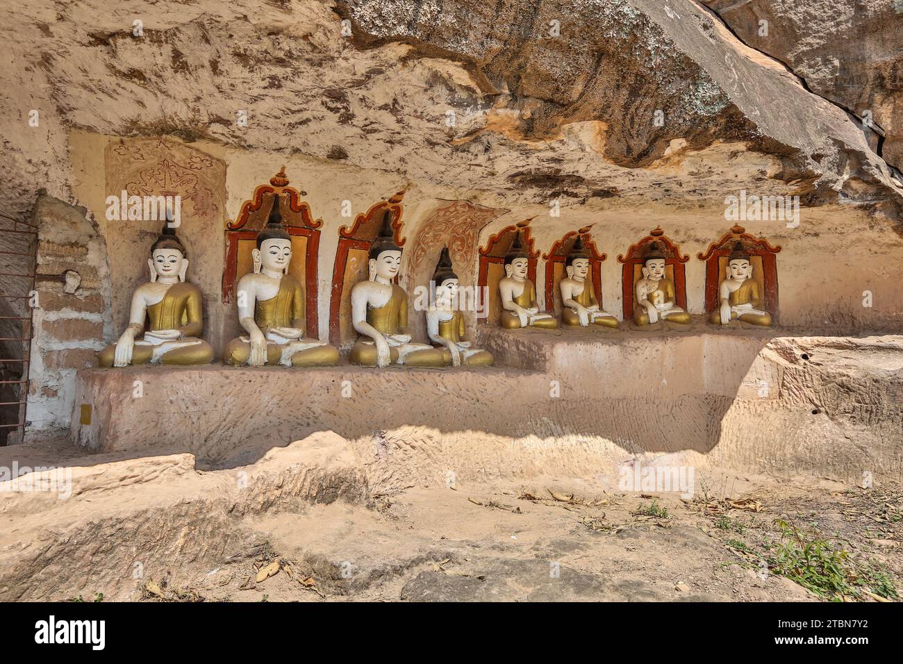 Der Höhlenkomplex Phowintaung (ဖိုလ်ဝင်တောင်), in der Nähe von Monywa, Myanmar, den Höhlen Shweba Taung, Pho Win Taung, Stockfoto