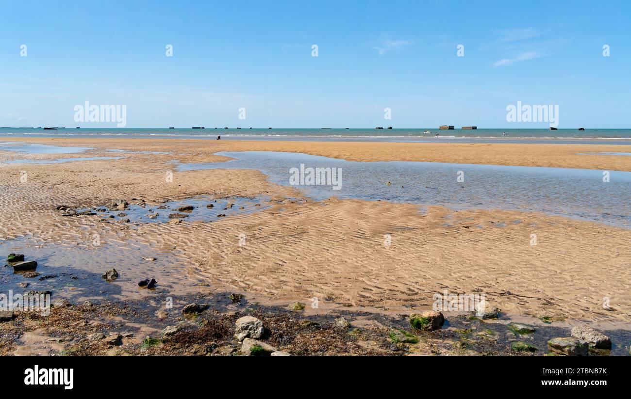 Landschaft am Gold Beach in der Nähe von Arromanches-les-Bains, einer der fünf Gebiete der alliierten Invasion des von Deutschland besetzten Frankreich in der Normandie Stockfoto