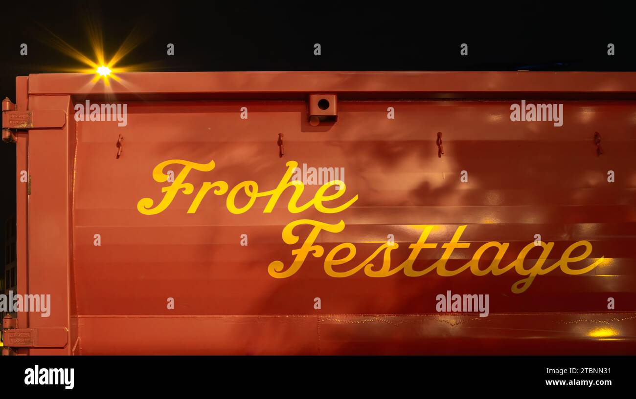 Deutsche Feiertagsgrüße und englische Übersetzung: Frohe Feiertage Stockfoto