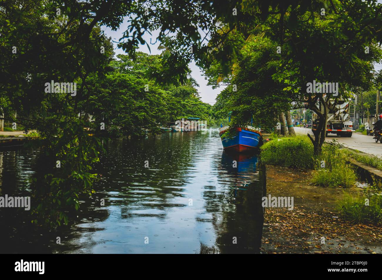 Wunderschöne Szenen von Fischern in ihren Booten in Watala, Colombo, Sri Lanka Stockfoto