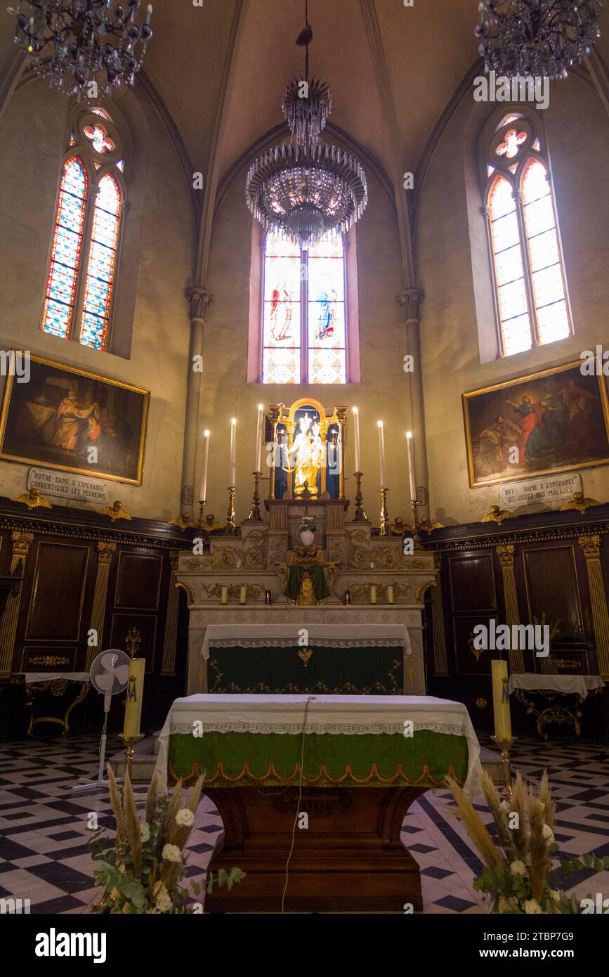 Eglise notre dames Fotos und Bildmaterial in hoher Auflösung Alamy