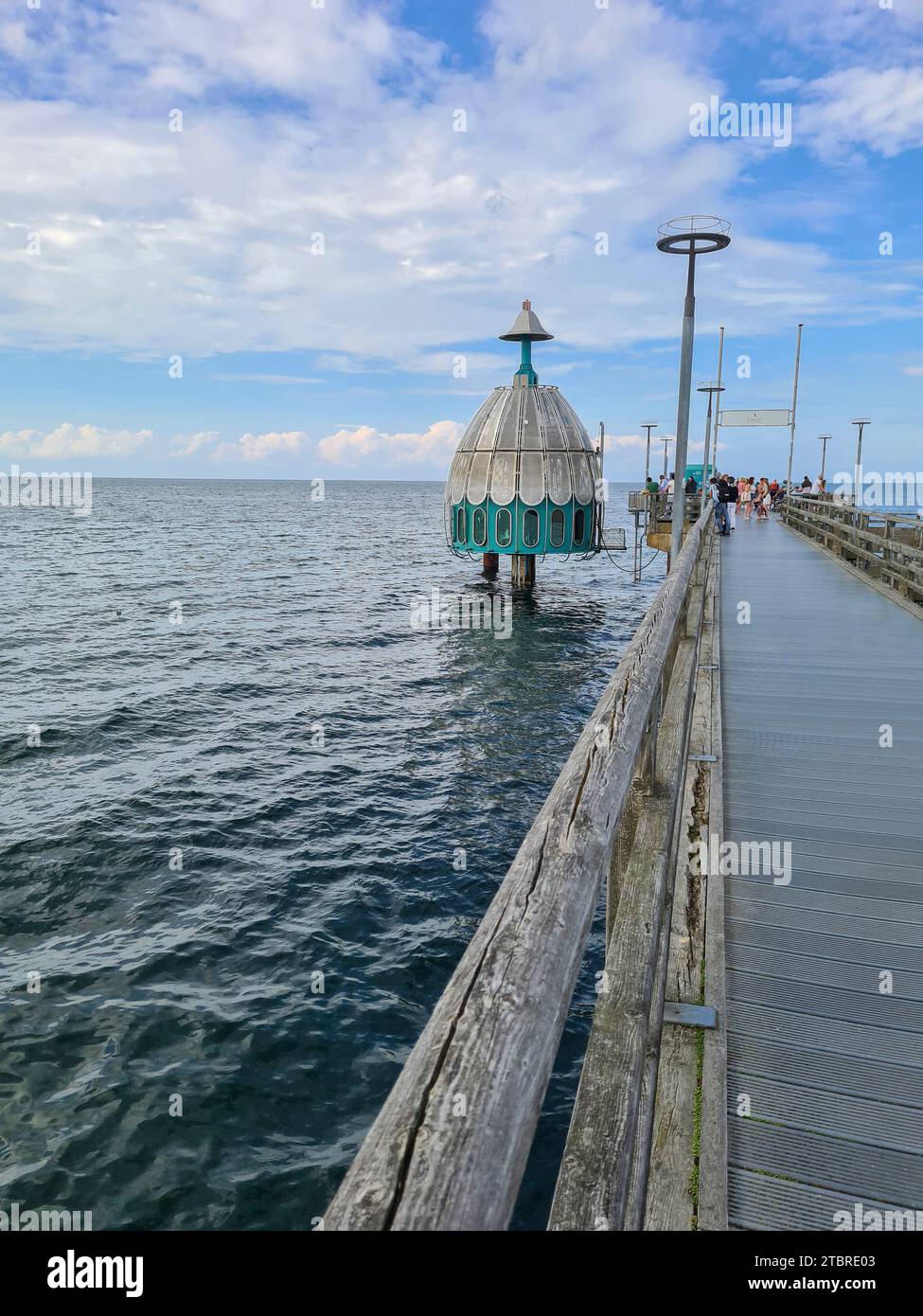 Deutschland, Mecklenburg-Vorpommern, Halbinsel Fischland-Darß-Zingst, Pier, Tauchbahn Stockfoto