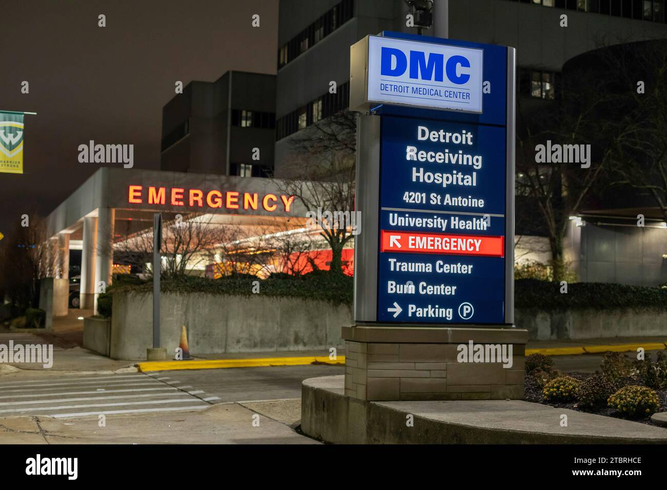 Detroit, Michigan - Detroit Receiving Hospital, ein Krankenhaus mit 320 Betten, das speziell für seine Notaufnahme bekannt ist. Es ist eines von acht Krankenhäusern Stockfoto