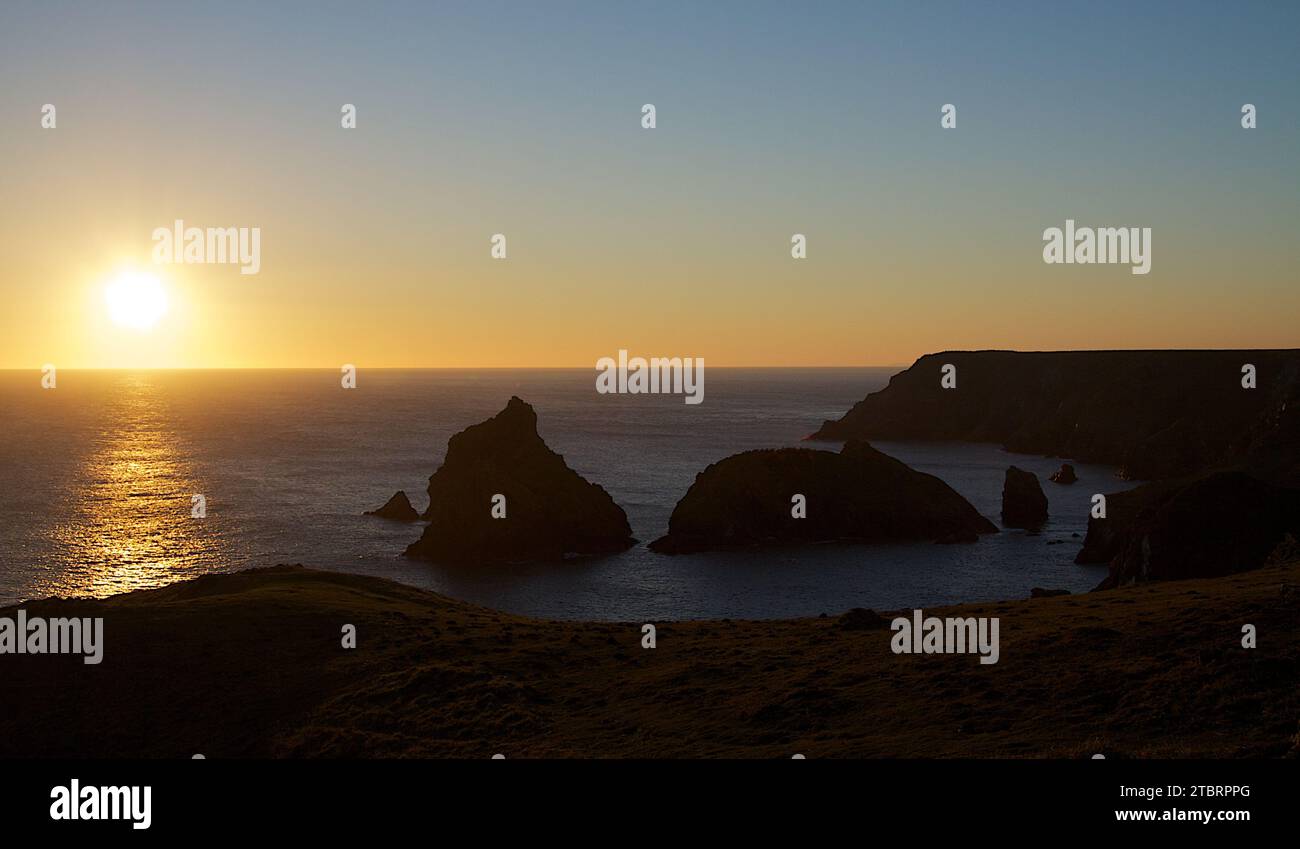 Sonnenuntergang, Kynance Cove, Cornwall Stockfoto