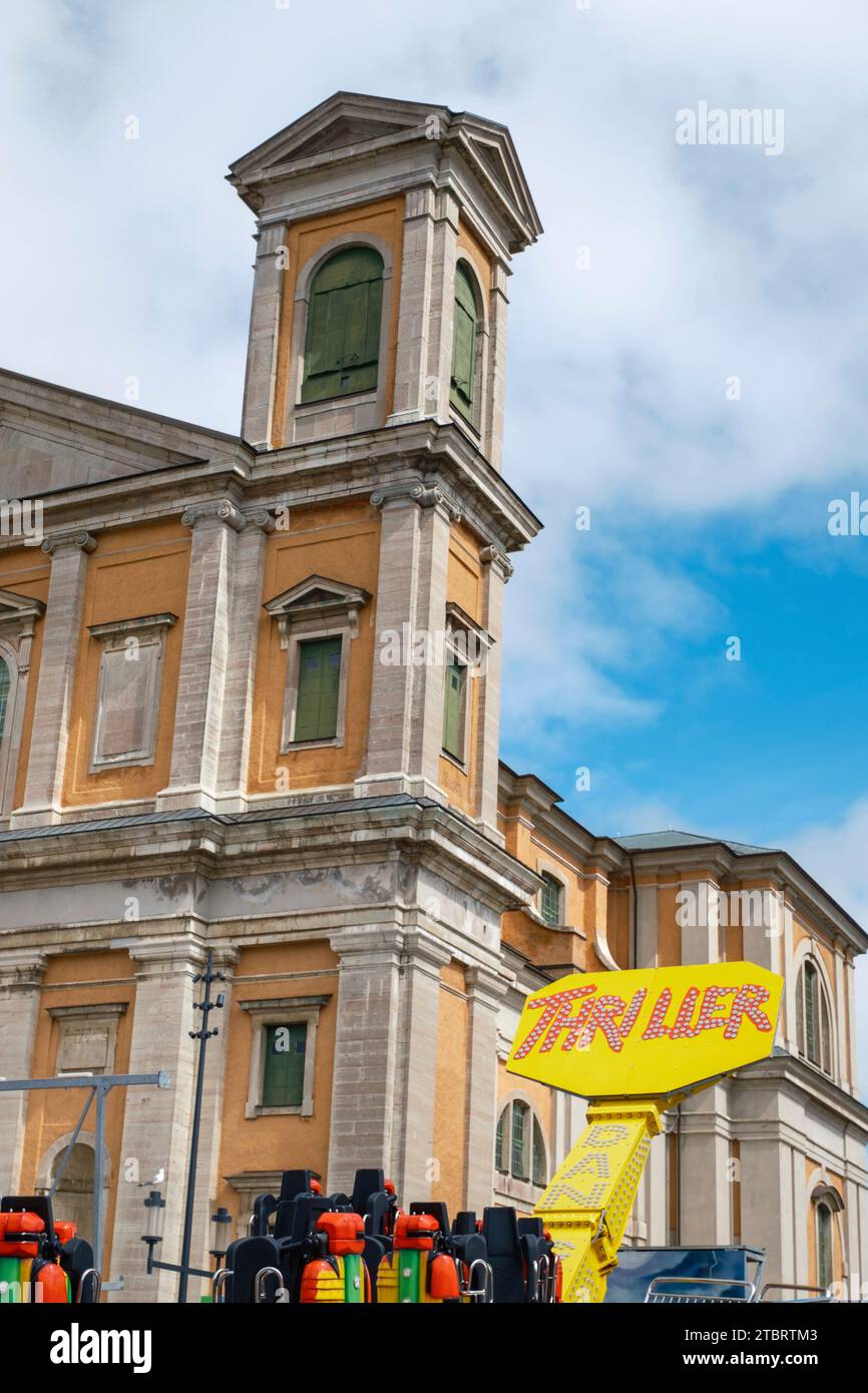 Kirche und Hektik in Karlskrona, Schweden Stockfoto