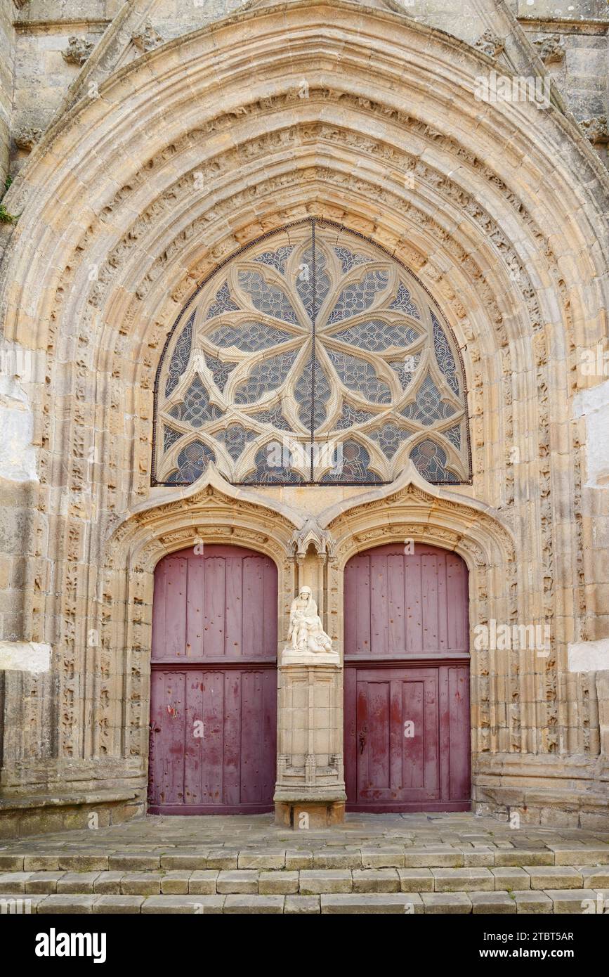 Portal der Kirche Notre-Dame de Pitie, Le Croisic, Loire-Atlantique, Pays de la Loire, Bretagne, Frankreich Stockfoto