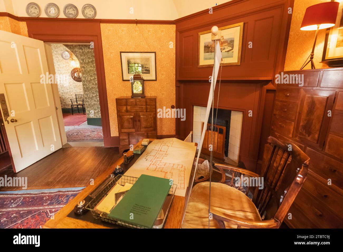 England, West Sussex, East Grinstead, Standen House and Garden, The Business Room Stockfoto