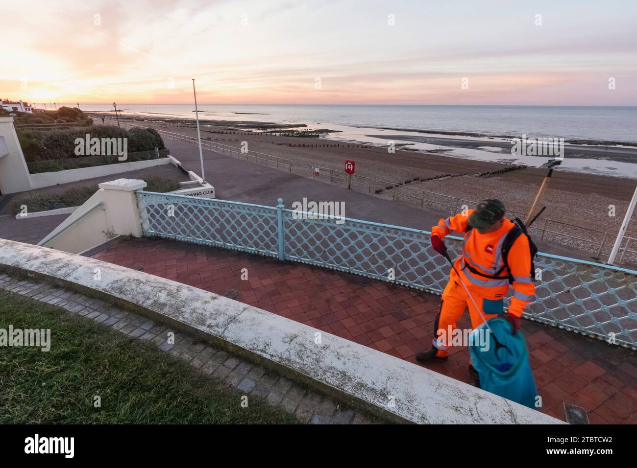 England, East Sussex, Bexhill-on-Sea, Street Cleaner Stockfoto