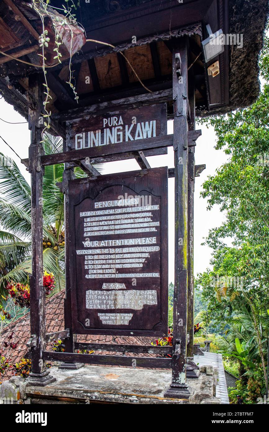 Gunung Kawi Königliche Gräber, ein wunderschöner Komplex mit gemeißelten Steintempeln und Gräbern des Königs und seiner Verwandten, Hinduglauben an die tropische Landschaft von Bali Stockfoto