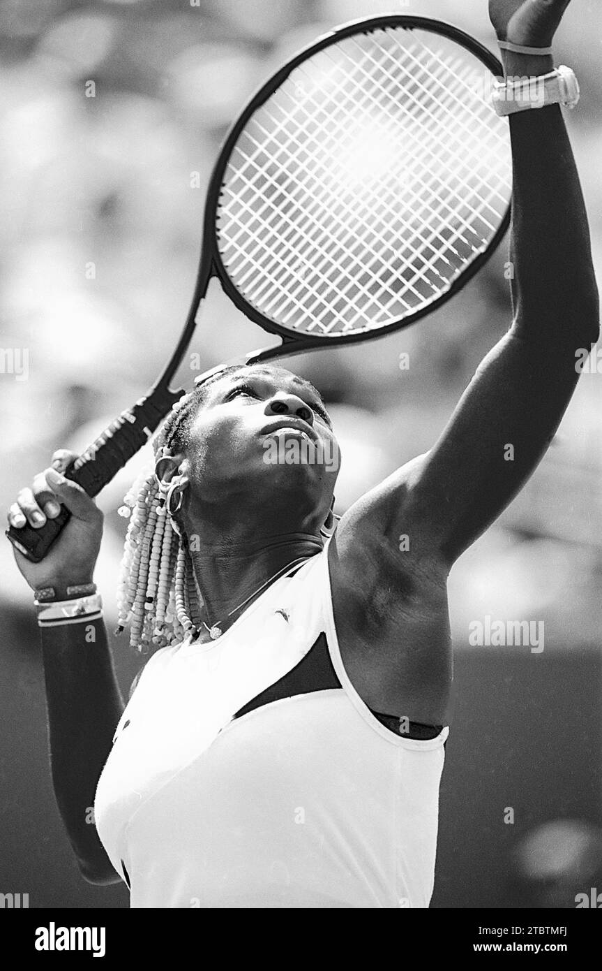 Serena Williams (USA) spielt bei den US Open Tennis 1998 in den Women's Singles. Stockfoto