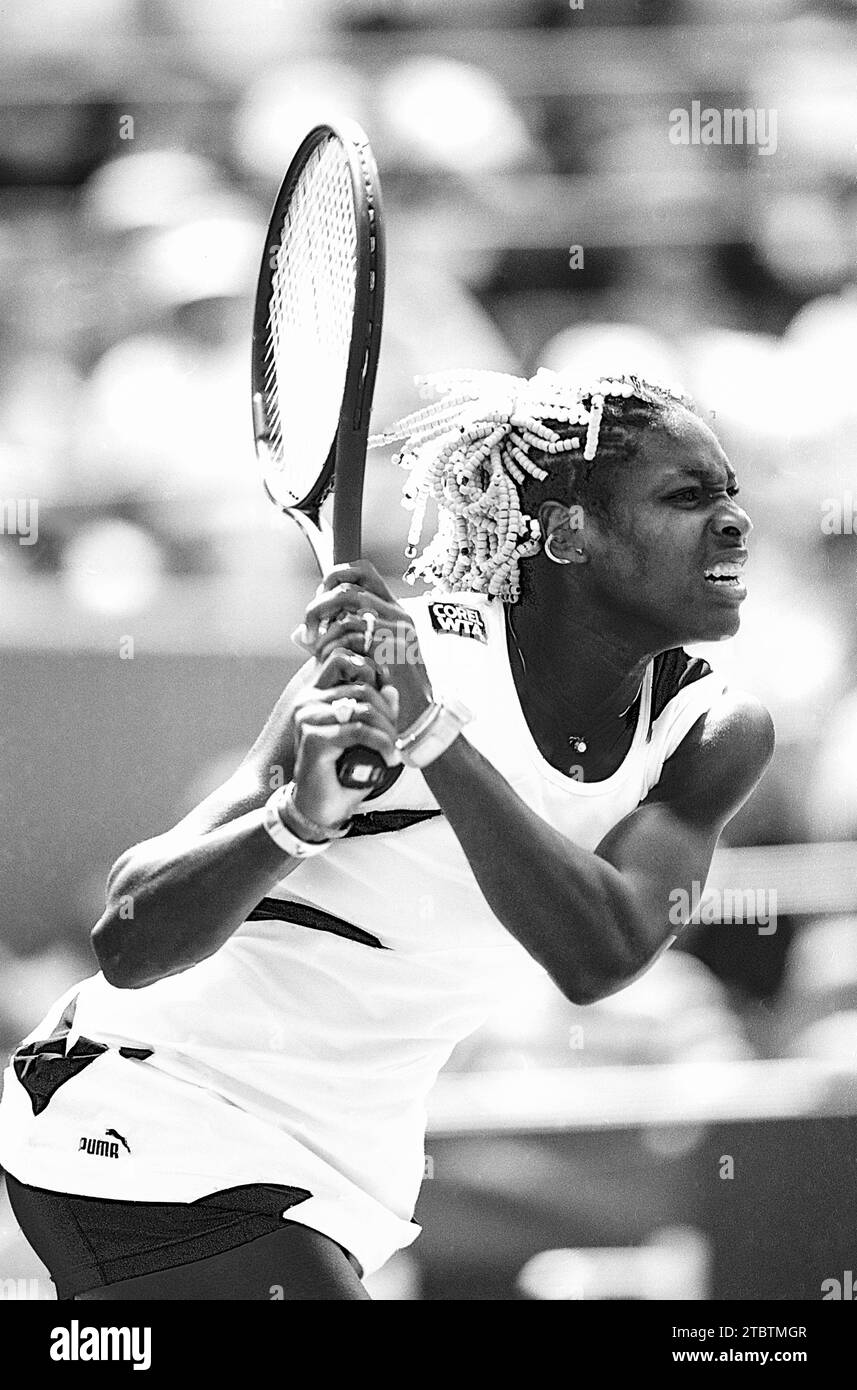 Serena Williams (USA) spielt bei den US Open Tennis 1998 in den Women's Singles. Stockfoto