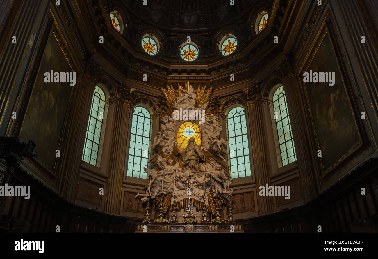 Ein Bild vom Altar der Kathedrale von Neapel Stockfoto