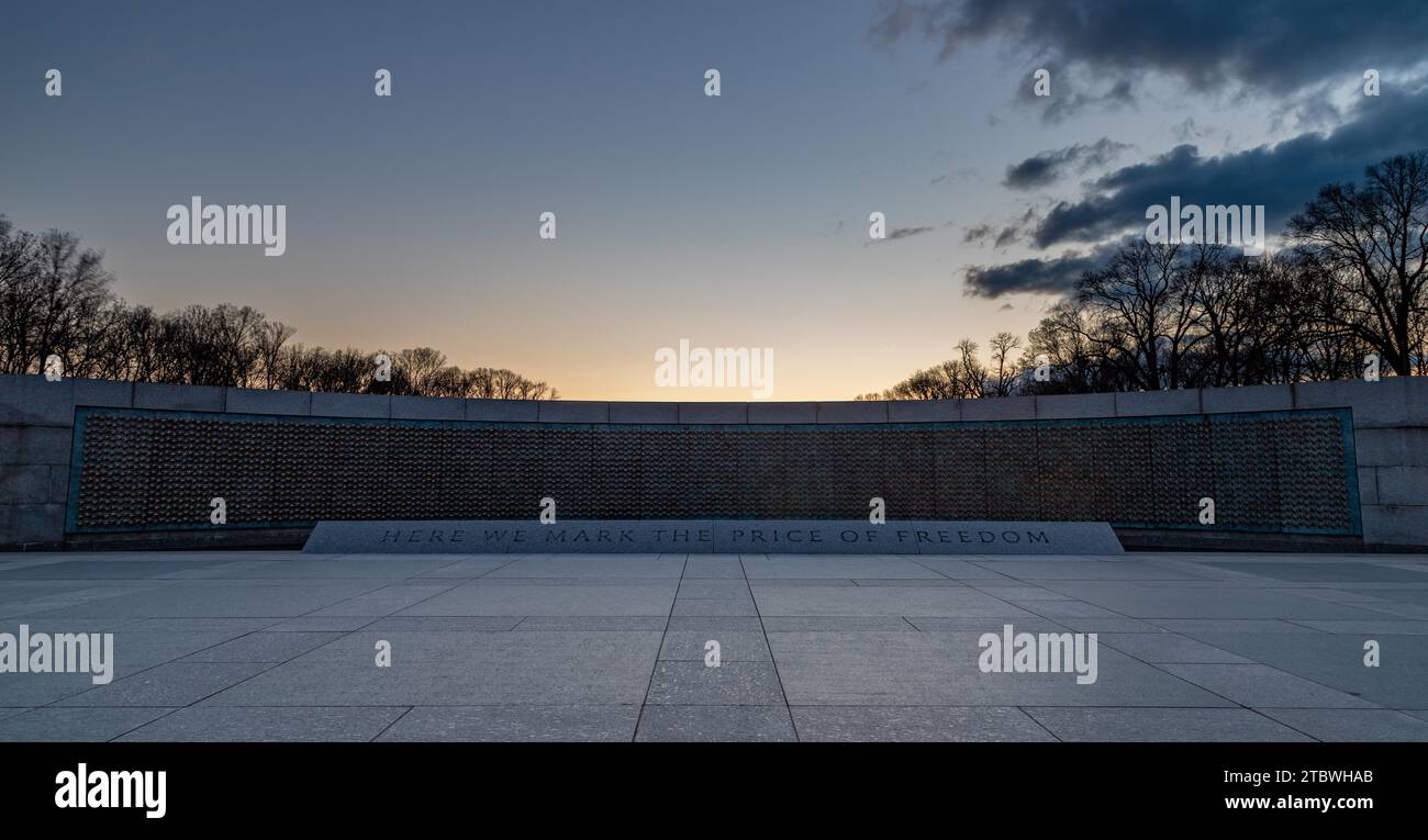 Ein Bild des World war II Memorial bei Sonnenuntergang (Washington) Stockfoto