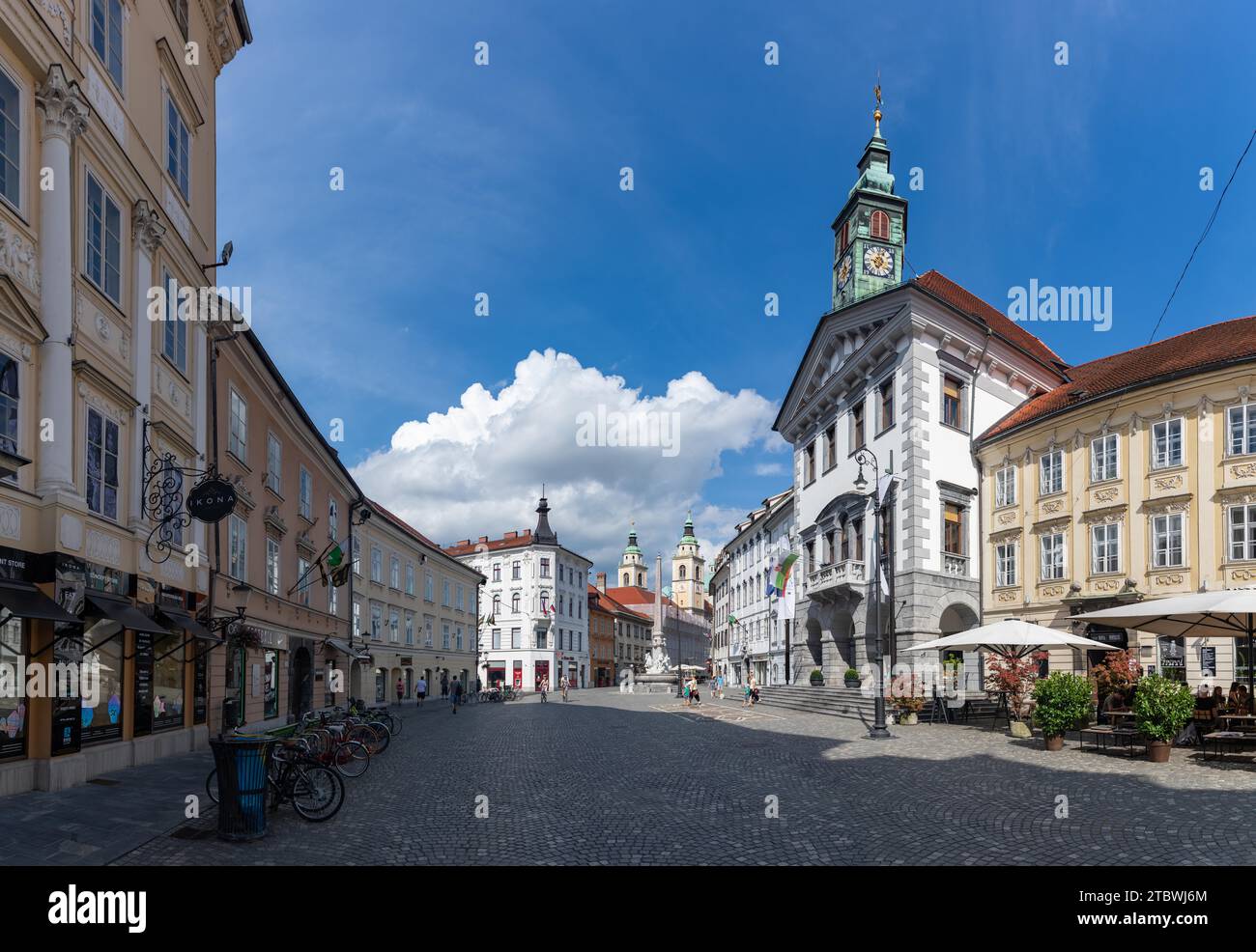 Ein Panoramabild des Stadtplatzes von Ljubljana Stockfoto