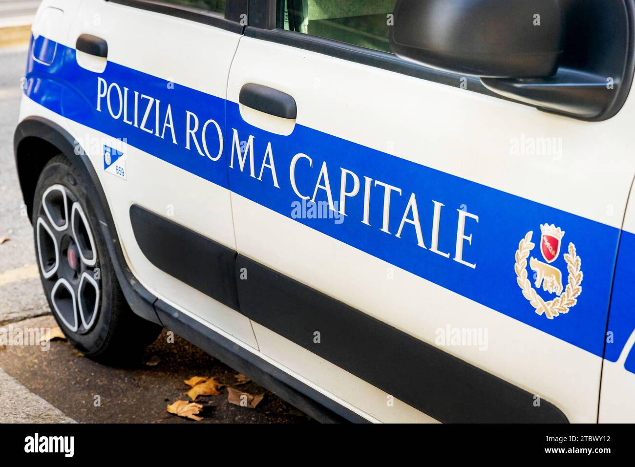 Die italienische Polizei-Auto-Unterschrift Close-up Gesetz Vollstreckung Stockfoto