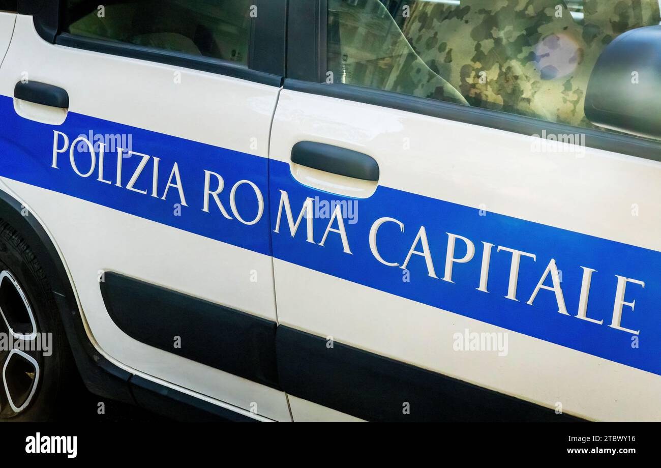 Die italienische Polizei-Auto-Unterschrift Close-up Gesetz Vollstreckung Stockfoto