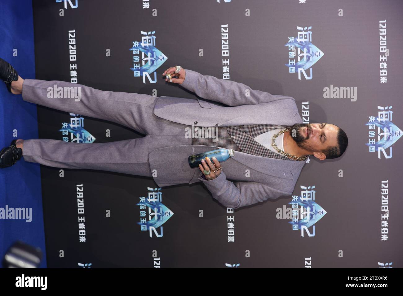 SHANGHAI, CHINA - 9. DEZEMBER 2023 - Schauspieler Jason Momoa besucht die Roadshow für den Film Aquaman und das verlorene Königreich in Shanghai, China, 9. Dezember. Stockfoto