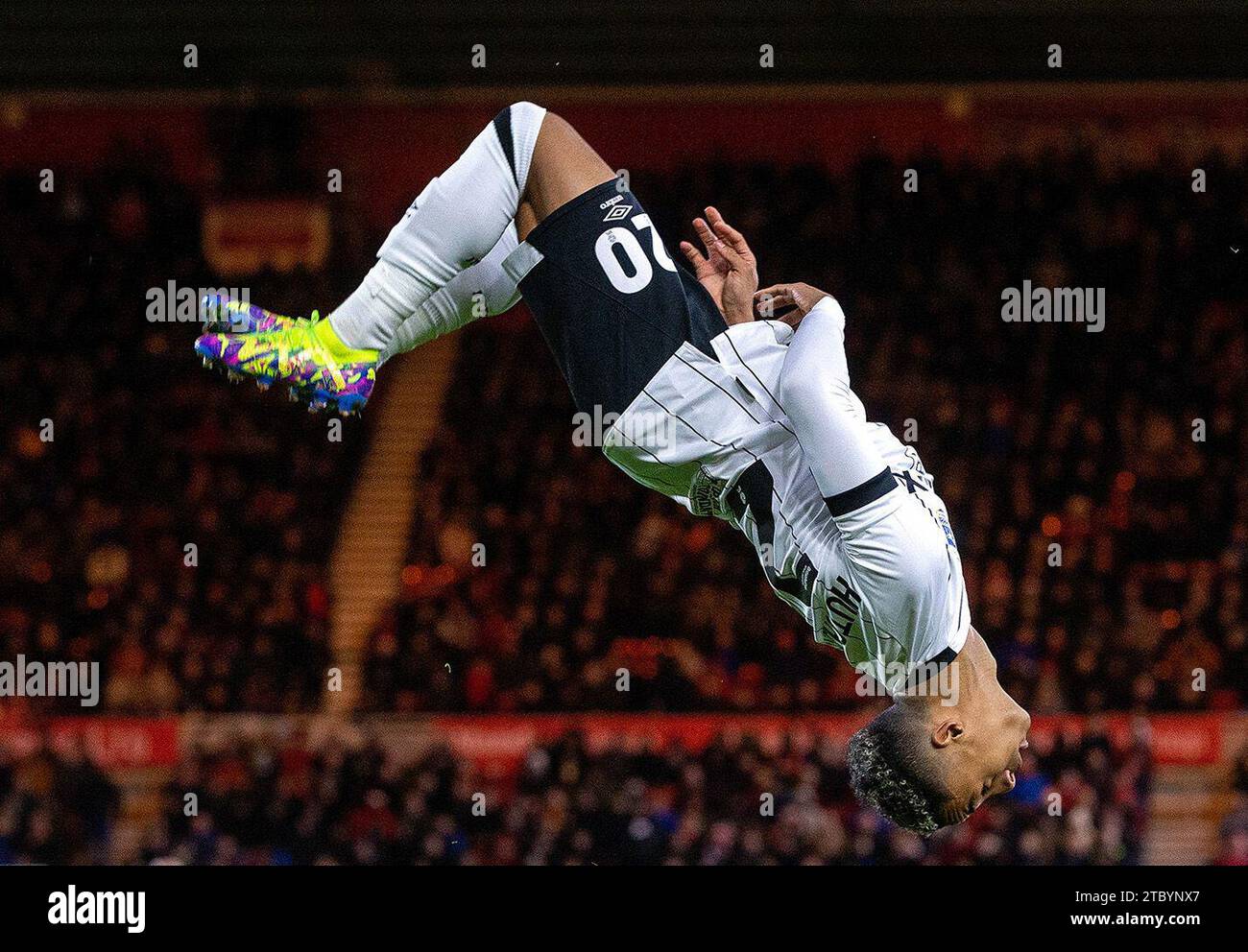 Omari Hutchinson von Ipswich Town feiert das zweite Tor ihrer Mannschaft während des Sky Bet Championship Matches im Riverside Stadium, Middlesbrough. Bilddatum: Samstag, 9. Dezember 2023. Stockfoto