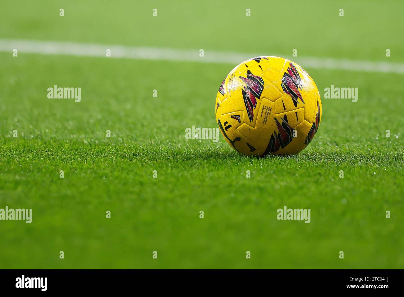 Barcelona, Spanien. Dezember 2023. Der Ball aus Puma ist bereit für das Spiel LaLiga 2 zwischen Espanyol und Real Zaragoza im Stage Front Stadium in Barcelona. (Foto: Gonzales Photo/Alamy Live News Stockfoto