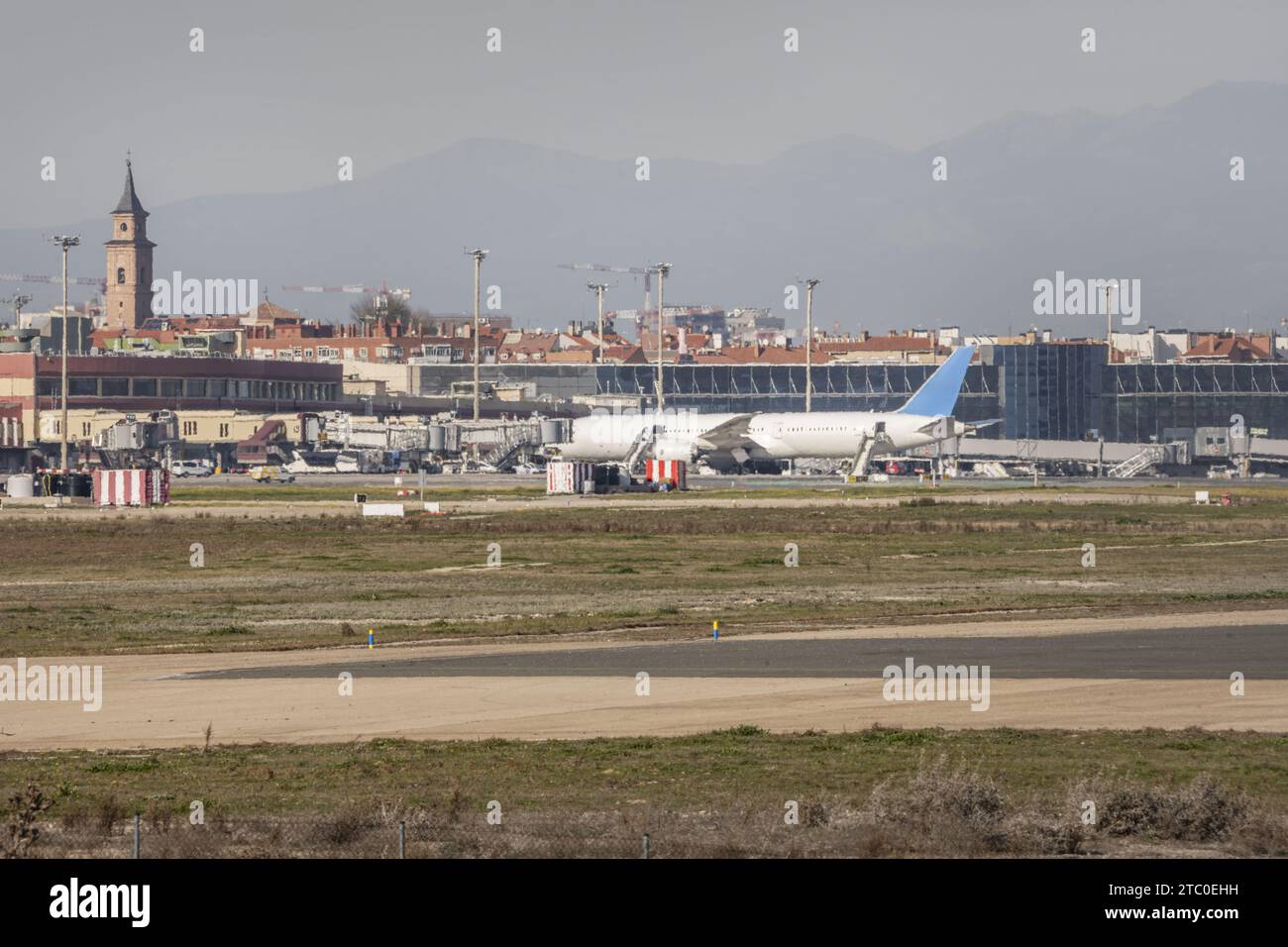 Hangars eines Terminals am Flughafen Madrid Barajas Stockfoto