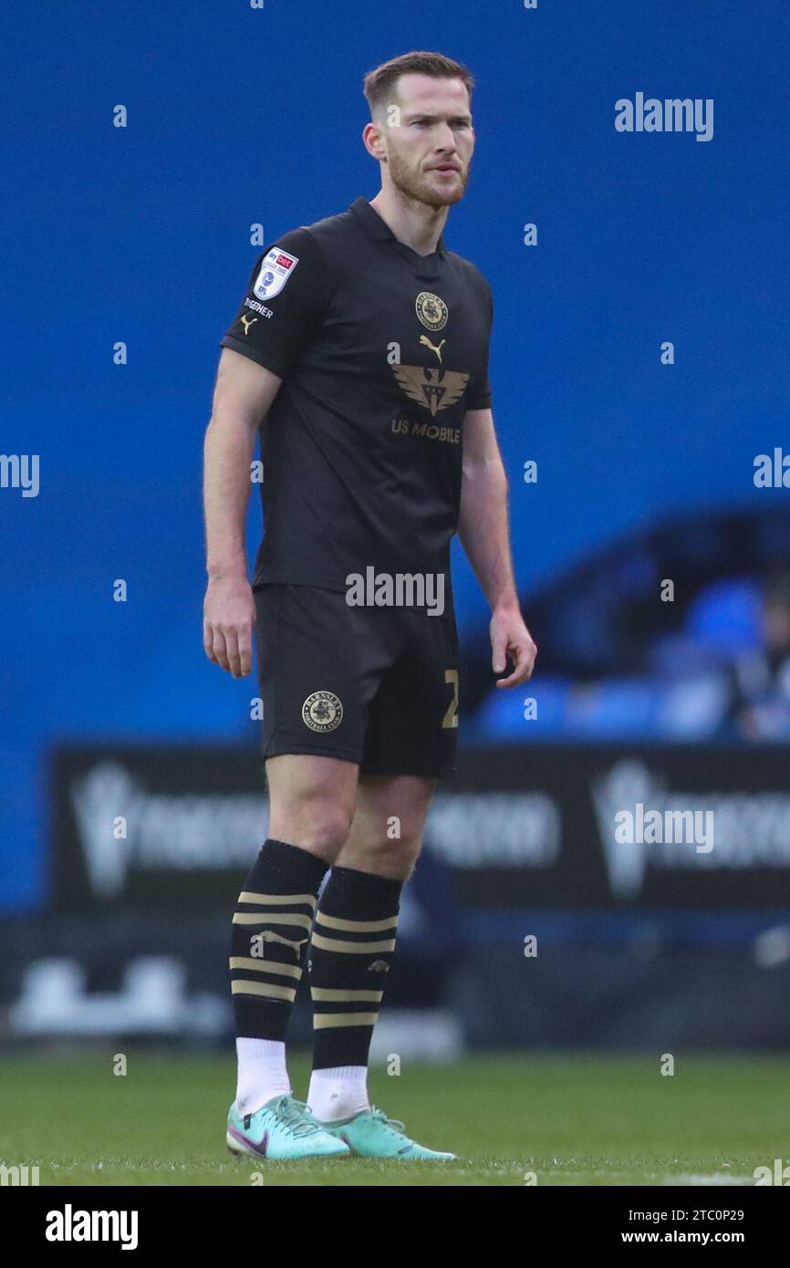 Reading, Großbritannien. Dezember 2023. Jamie McCart #26 von Barnsley während des Sky Bet League 1 Matches Reading gegen Barnsley im Select Car Leasing Stadium, Reading, Großbritannien, 9. Dezember 2023 (Foto: Gareth Evans/News Images) in Reading, Großbritannien am 12.9.2023. (Foto: Gareth Evans/News Images/SIPA USA) Credit: SIPA USA/Alamy Live News Stockfoto