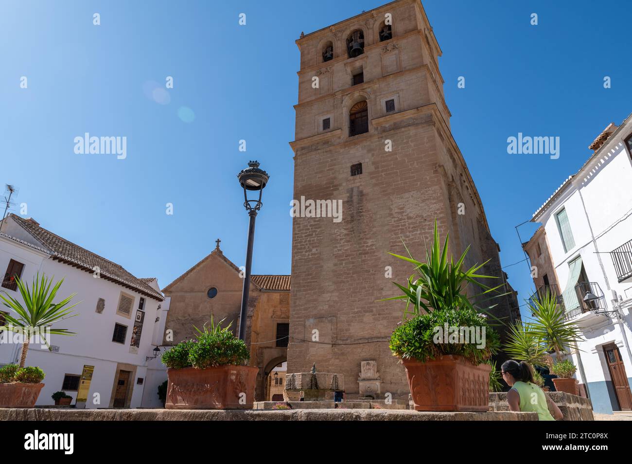 Straßen und Denkmäler der schönen Stadt Granada Alhama de Granada, bekannt für ihre heißen Quellen Stockfoto