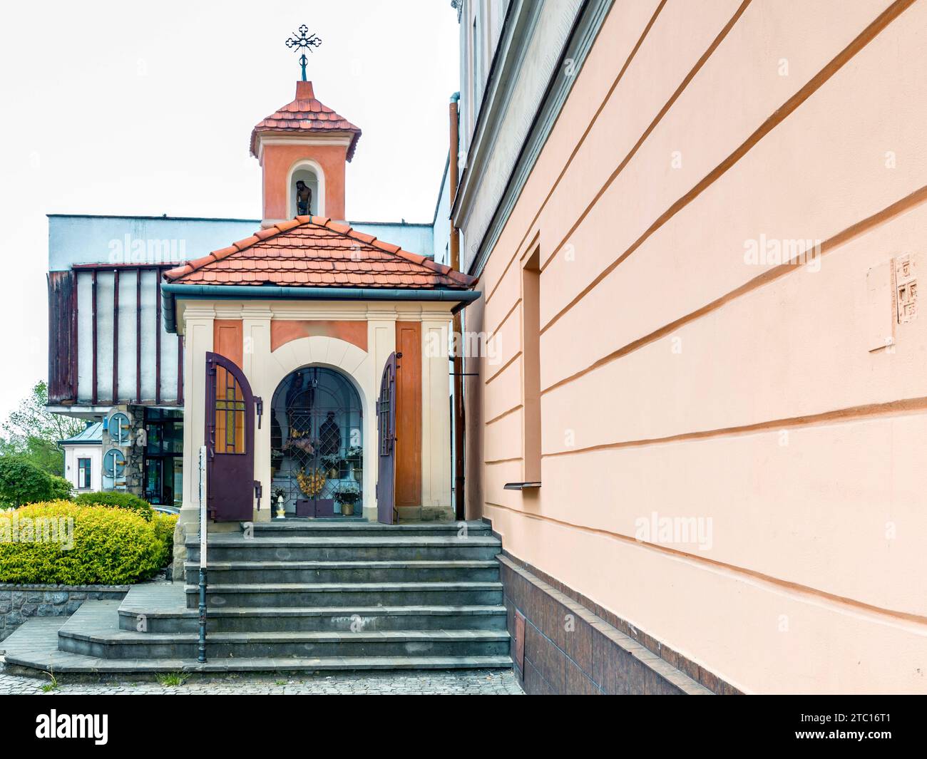 Eine wunderschöne katholische Kapelle in Nowy Sacz, Polen. Stockfoto