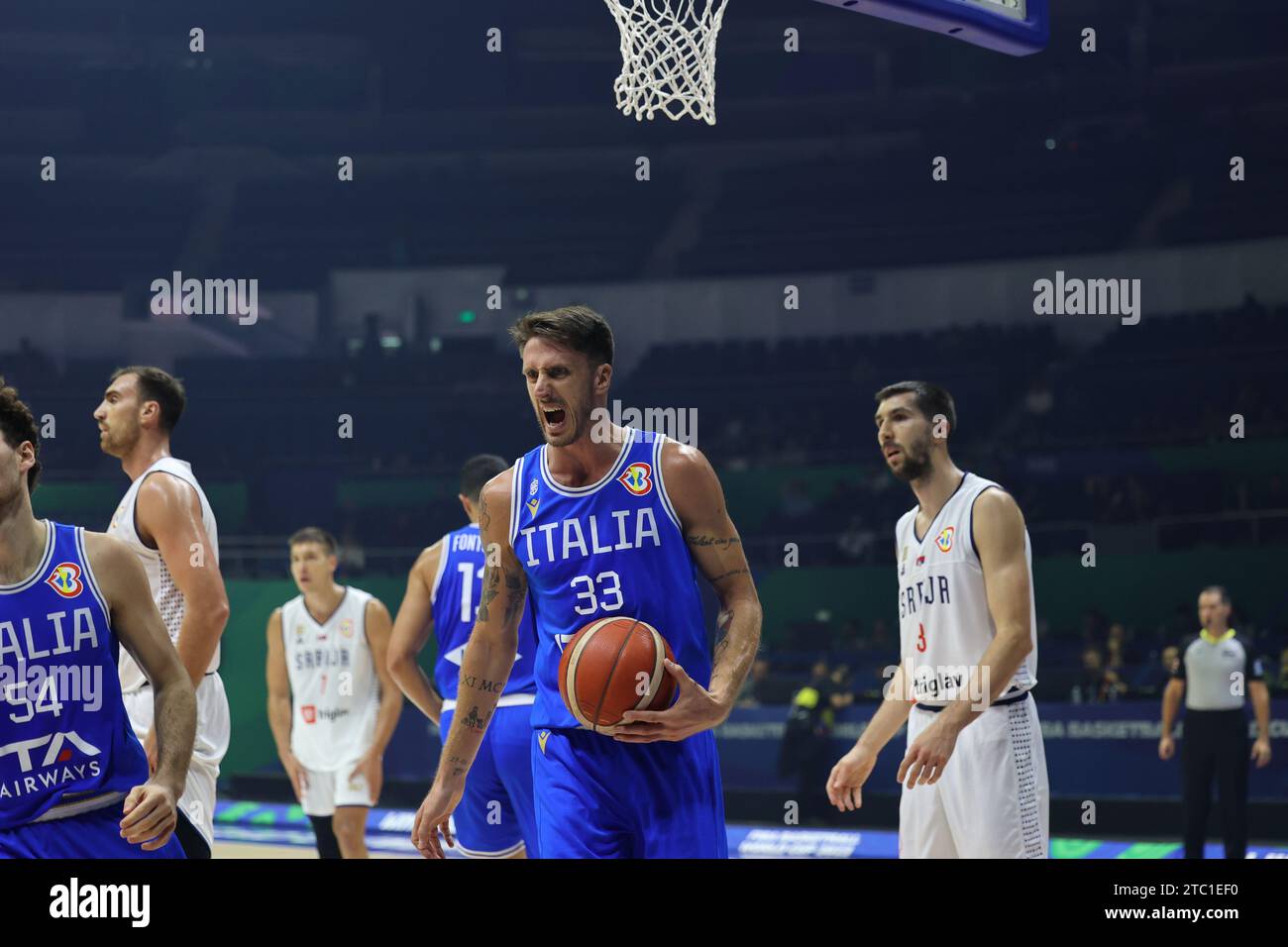 2023 FIBA-Weltmeisterschaft Italien gegen Serbien in Manila Stockfoto