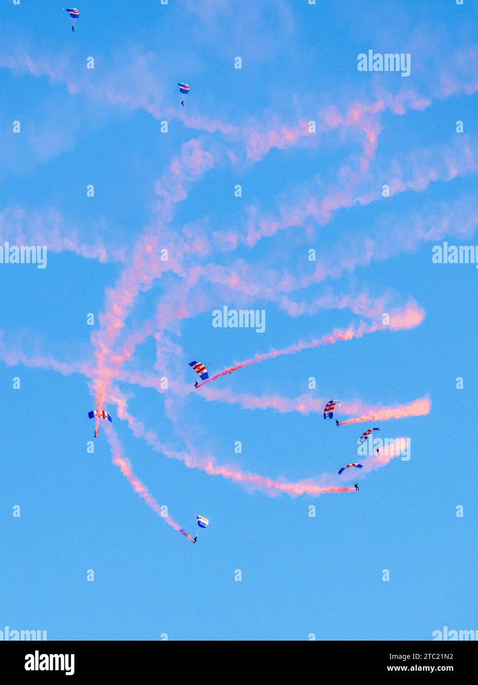 RAF Falcons, Parachute Display Team, Jersey International Airshow Stockfoto