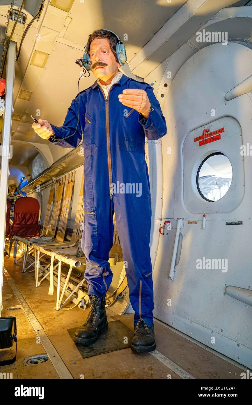 Künstliche Schaufensterpuppen-Büste eines Piloten mit charakteristischer Ausrüstung ab Beginn der Luftfahrt Stockfoto